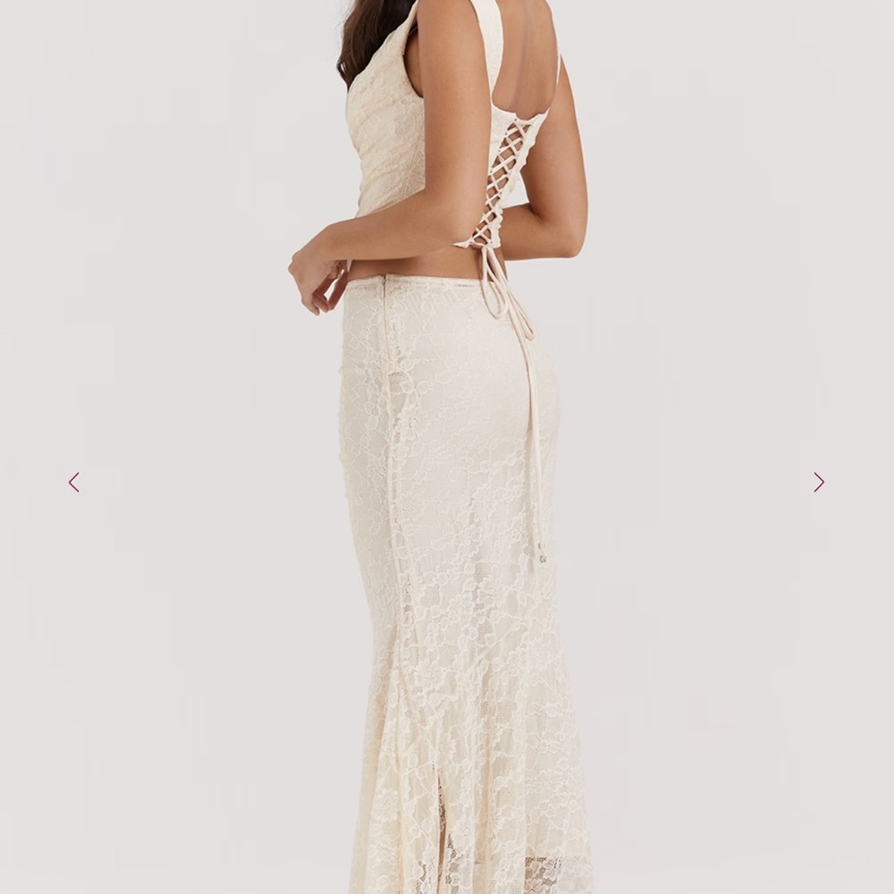 Elegant Cream Lace Therese Skirt - Picture 4 of 5